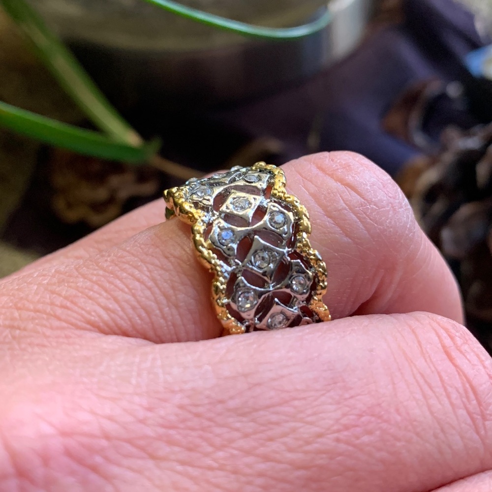 Beautiful 2 tone gold filled silver/gold zirconia ring - Picture 3 of 7
